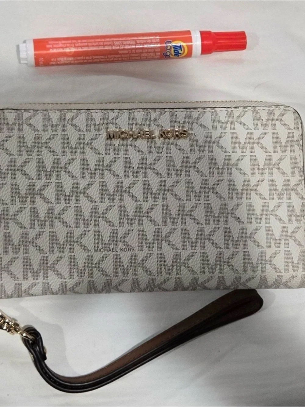 Michael Kors Cream & Brown Signature Logo Wristlet